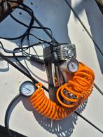12 volt banden compressor, Doe-het-zelf en Verbouw, Compressors, Minder dan 25 liter, Ophalen of Verzenden, Zo goed als nieuw
