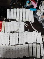 Wii Controllers, remotes, nunchucks, Spelcomputers en Games, Games | Nintendo Wii, ., Overige genres, 1 speler, Ophalen of Verzenden