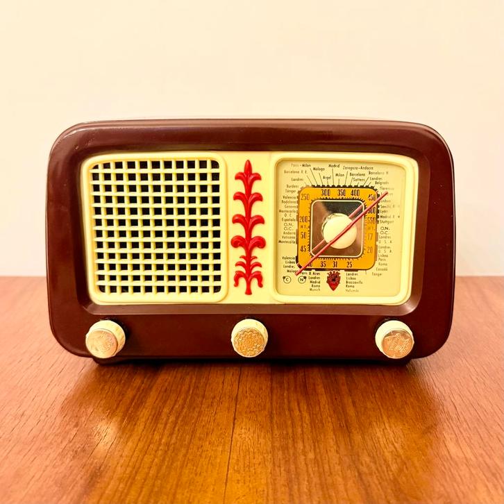 VINTAGE SPAANSE BUIZENRADIO ONDINA R-145 1950 ZELDZAAM RADIO, Antiek en Kunst, Antiek | Tv's en Audio, Verzenden