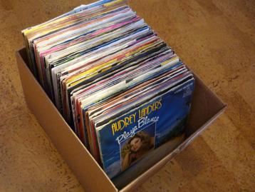 Partijtje singles, 100 stuks beschikbaar voor biedingen