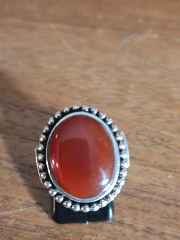 Vintage Zilveren Ring met Carneool beschikbaar voor biedingen