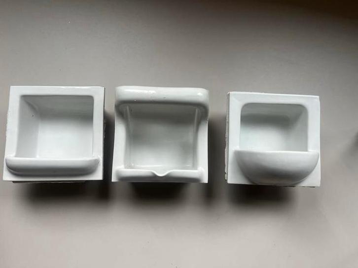 Vintage Keramische Zeepbakjes, Doe-het-zelf en Verbouw, Tegels, Gebruikt, Wandtegels, Keramiek, Minder dan 20 cm, Minder dan 5 m²