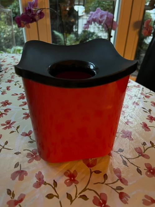 Mepal Cube tafelafvalbak; rood met zwarte deksel, Huis en Inrichting, Woonaccessoires | Prullenbakken, Zo goed als nieuw, Kunststof