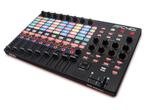 Akai apc40mk2 + decksaver, Muziek en Instrumenten, Midi-apparatuur, Ophalen of Verzenden, Zo goed als nieuw