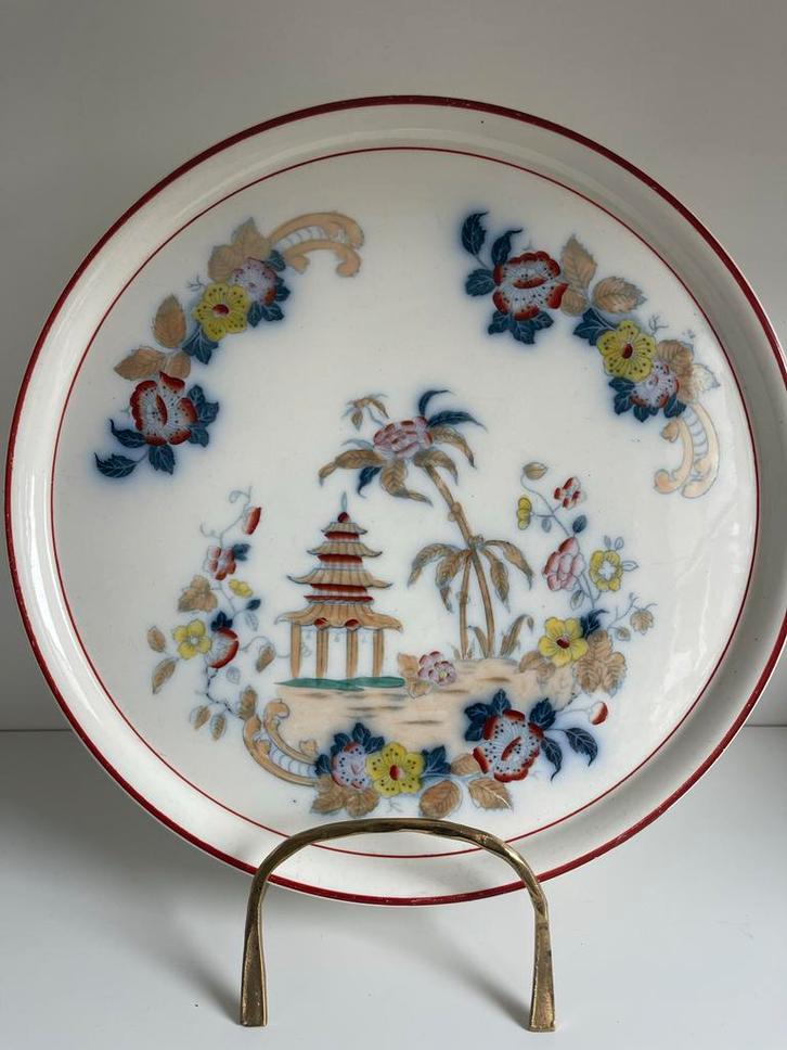 Antiek Bord met Aziatisch Motief regout maasstricht, Antiek en Kunst, Antiek | Wandborden en Tegels, Ophalen of Verzenden