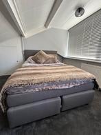 Kårlsson boxspring (twijfelaar), Ophalen, 140 cm, Zo goed als nieuw, Twijfelaar