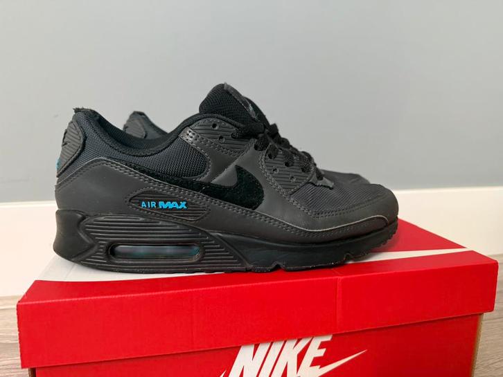 Nike Air Max 90 dark smoke gray black maat 42,5 nette staat, Kleding | Heren, Schoenen, Gedragen, Sneakers of Gympen, Zwart, Ophalen of Verzenden