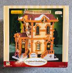 Lemax Whatley's Elementary - Verlicht Gebouw, Verzamelen, Poppetjes en Figuurtjes, Ophalen of Verzenden, Zo goed als nieuw