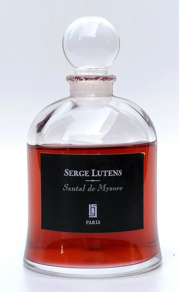 Serge Lutens Santal de Mysore Eau de Parfum Vintage Parfum, Sieraden, Tassen en Uiterlijk, Uiterlijk | Parfum, Zo goed als nieuw