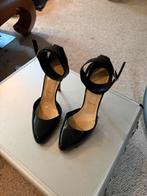 Christian Louboutin mt 39, Pumps, Zwart, Ophalen of Verzenden, Gedragen