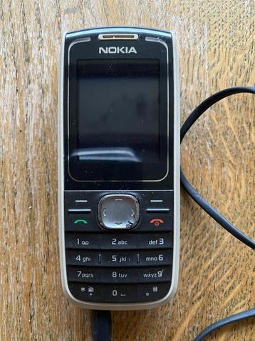 Nokia telefoon inlcusief lader. beschikbaar voor biedingen