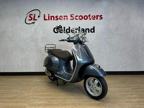 Vespa GTS 300cc i.e. Blauw Metallic 2015, Motoren, Motoren | Piaggio, Bedrijf, Scooter, 12 t/m 35 kW, 1 cilinder, Ophalen