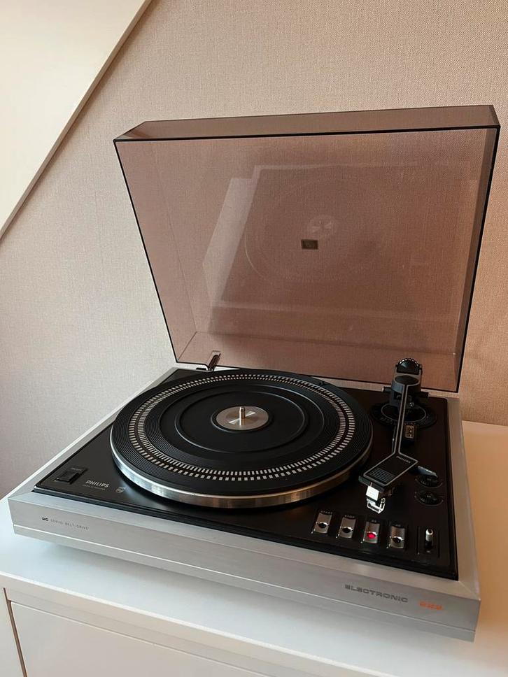 Te koop: vintage platenspeler Philips 222, Audio, Tv en Foto, Platenspelers, Gebruikt, Platenspeler, Philips, Pitch-regelaar, Automatisch