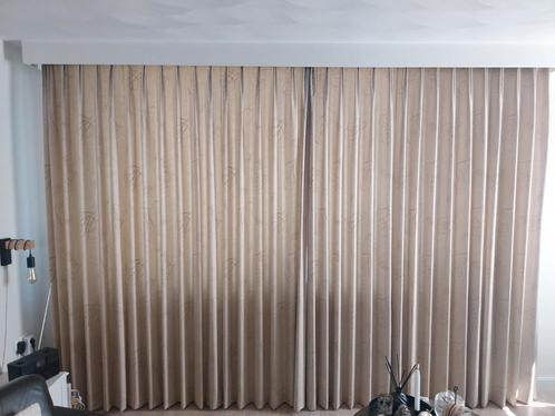 Beige overgordijnen, Huis en Inrichting, Stoffering | Gordijnen en Lamellen, Ophalen