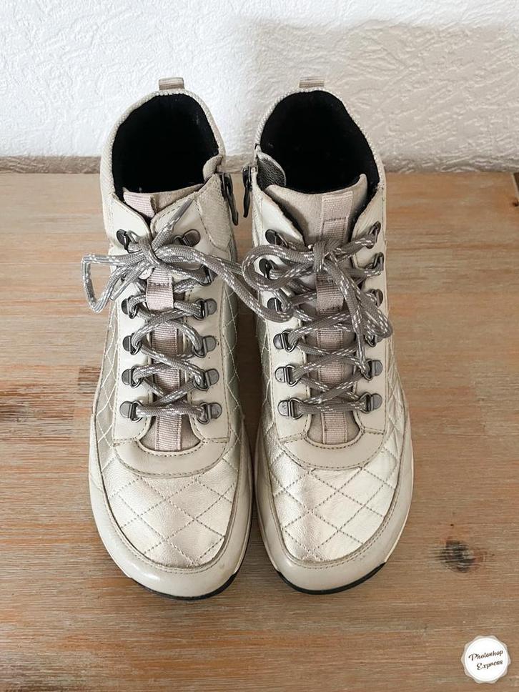 Mooie schoenen van Helvesko 42, Kleding | Dames, Schoenen, Gedragen, Sneakers of Gympen, Overige kleuren, Ophalen of Verzenden