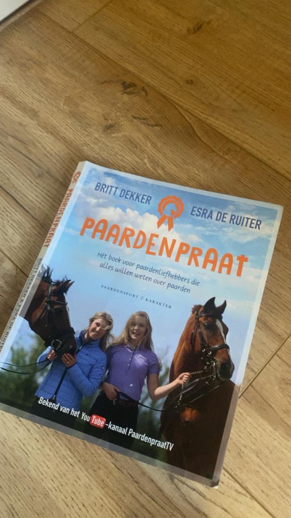 Paardenpraat tv boekje, Verzenden, Zo goed als nieuw, Fictie