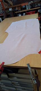 Opruimer, Runderprent suède, 27.50 euro., Leer of Kunstleer, Nieuw, Ophalen of Verzenden, 30 tot 120 cm