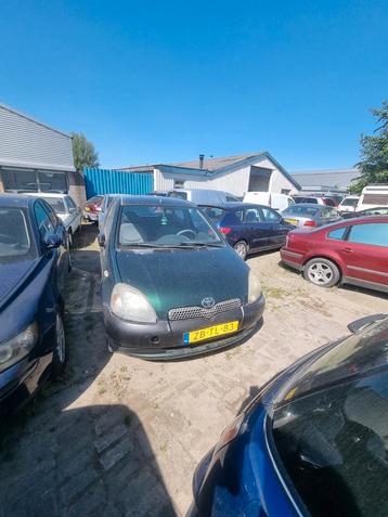 Toyota yaris apk verlopen  beschikbaar voor biedingen