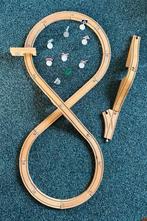 Houten treinbaan met brug en verkeersborden, Kinderen en Baby's, Speelgoed | Houten speelgoed, Ophalen, Zo goed als nieuw, Overige typen