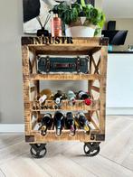 Wijnrek - industrieel Wijnrek trolley op wielen - mangohout, Huis en Inrichting, Woonaccessoires | Wijnrekken, Ophalen, Zo goed als nieuw