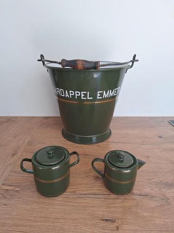 Donkergroen aardappelen emmer + suikerpotje + roomkannetje beschikbaar voor biedingen