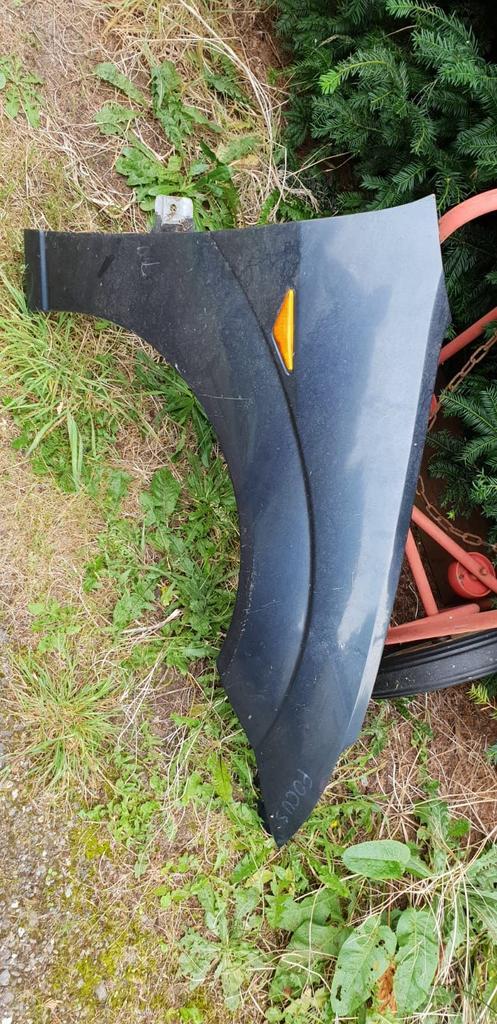 FORD FOCUS MK1 VOORSCHERM RECHTS BJ 98 TOT 2005, Auto-onderdelen, Carrosserie en Plaatwerk, Spatbord, Gebruikt, Ophalen of Verzenden