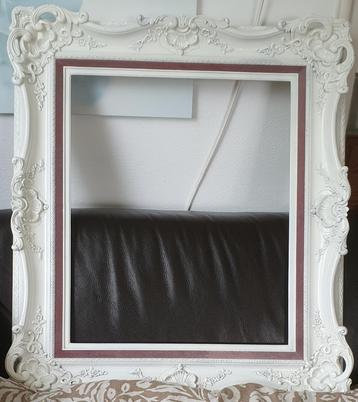Lijst, groot, hout, créme, h 83 - br 73 cm. d 7 cm. beschikbaar voor biedingen