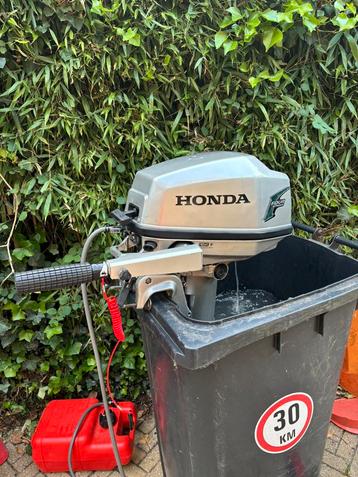 Betrouwbare honde 4stroke 5pk beschikbaar voor biedingen