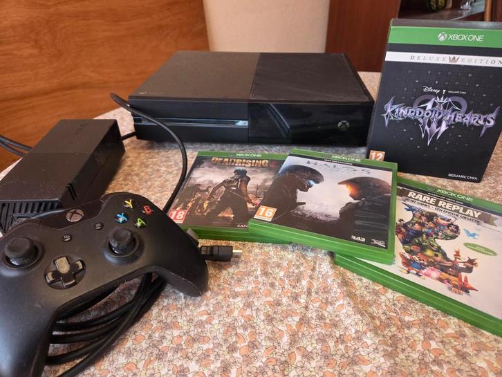Xbox One 500GB + Controller + Games, Spelcomputers en Games, Games | Xbox One, Gebruikt, Avontuur en Actie, 1 speler, Vanaf 16 jaar