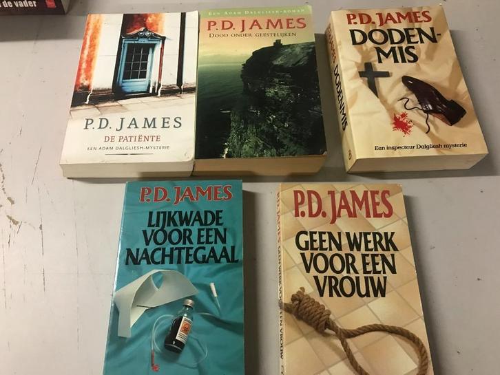 T.K. nog 4 boeken van P D James Zie actuele lijst, Boeken, Detectives, Gelezen, Ophalen of Verzenden