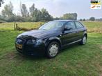 Audi A3 1.6 Attraction, Voorwielaandrijving, Stof, Gebruikt, 4 cilinders