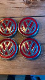 Rode naafdoppen voor lichtmetalen velgen Volkswagen (Beats), Auto diversen, Wieldoppen, Ophalen of Verzenden, Zo goed als nieuw