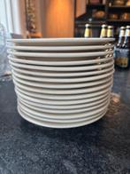 Servies - Borden, kommen, aardewerk, Ophalen, Zo goed als nieuw, Bord(en), Effen