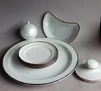 Stonehenge Midwinter Creations en Johnson Bros, Huis en Inrichting, Keuken | Servies, Gebruikt, Ophalen of Verzenden, Bord(en)