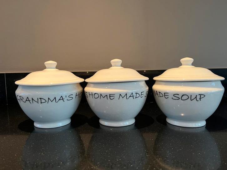 Soepkommen Riviera Maison, Huis en Inrichting, Keuken | Servies, Zo goed als nieuw, Kom(men), Overige stijlen, Aardewerk, Ophalen of Verzenden