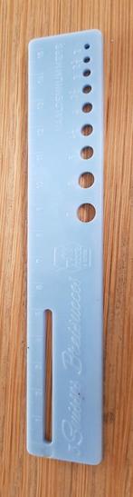 Naaldenmeter - Swiss Braineuces, Ophalen of Verzenden, Zo goed als nieuw, Garen of Naald(en)