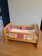 Pintoy houten poppenbed / wiegje met roze, Ophalen, Gebruikt, Meubelstuk of Keukentje