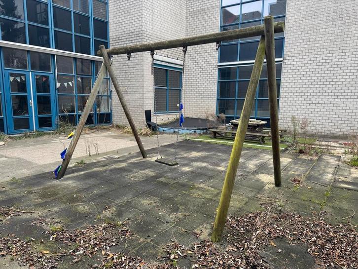 Gebruikte Schommel - Ideaal voor Kinderopvang/Camping, Kinderen en Baby's, Speelgoed | Buiten | Speeltoestellen, Gebruikt, Schommel