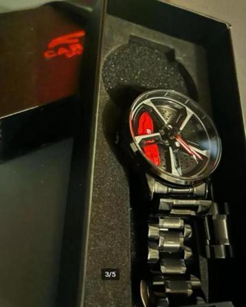 Horloge beschikbaar voor biedingen