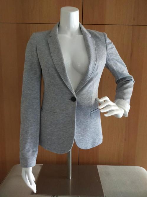 WE lichtgrijze blazer maat S zgan, Kleding | Dames, Jasjes, Kostuums en Pakken, Zo goed als nieuw, Jasje, Maat 36 (S), Grijs, Ophalen of Verzenden