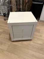 Nachtkastje van IKEA, Huis en Inrichting, Slaapkamer | Nachtkastjes, Ophalen, Overige materialen, Zo goed als nieuw, 45 tot 65 cm