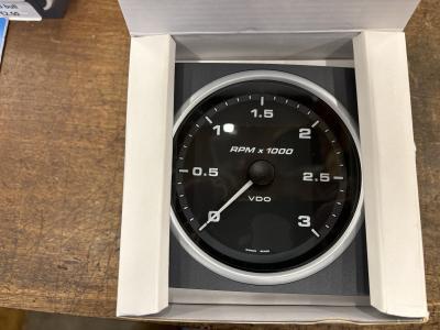 VDO ACL B Toerenteller 3000 rpm SB 110mm, Niet ingevuld, Gebruikt, Niet ingevuld, Niet ingevuld