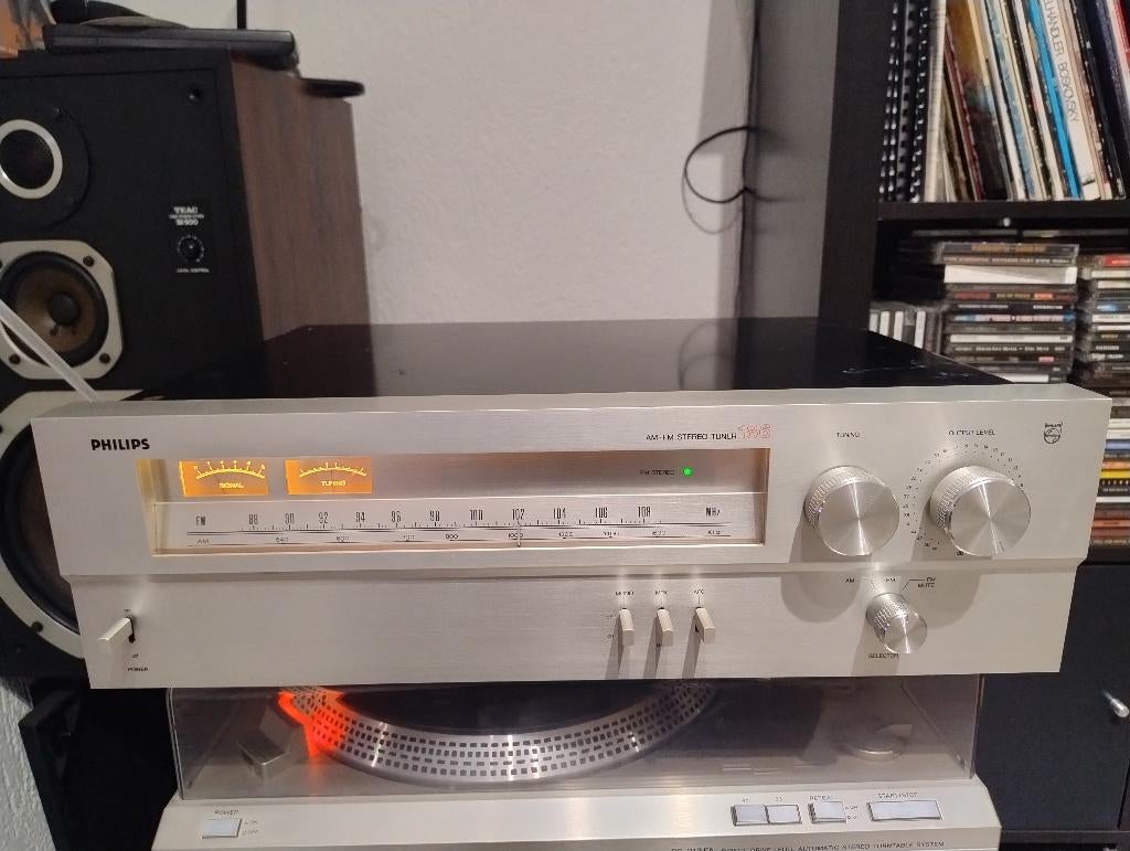 Philips 186 tuner, Ophalen of Verzenden, Gebruikt, Analoog