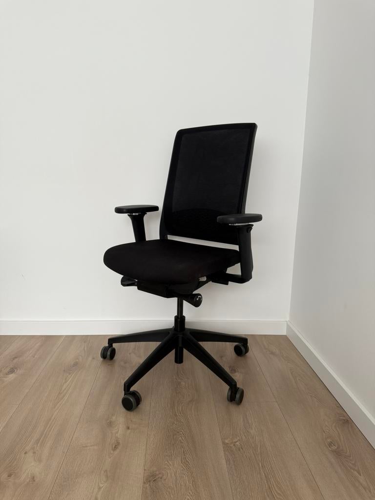 Ergonomische Ahrend Gispen ZINN bureaustoel, Huis en Inrichting, Bureaustoelen, Ophalen of Verzenden, Zo goed als nieuw, Zwart