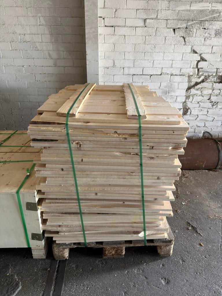 Pallet met vurenhout, Ophalen, Zo goed als nieuw, 50 mm of meer, Minder dan 200 cm