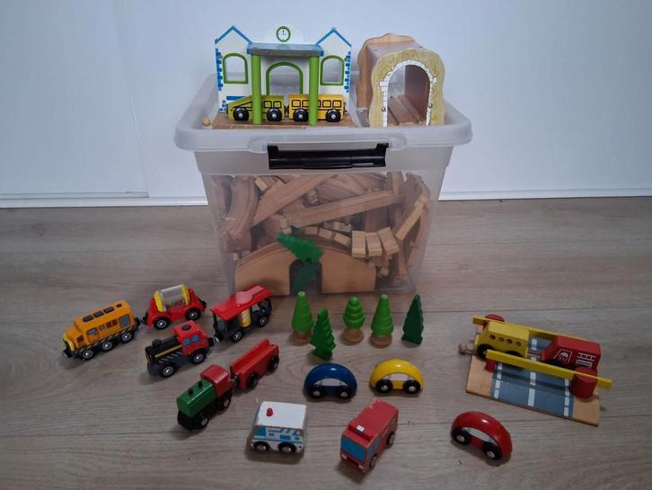 Houten treinbaan, Kinderen en Baby's, Speelgoed | Houten speelgoed, Ophalen