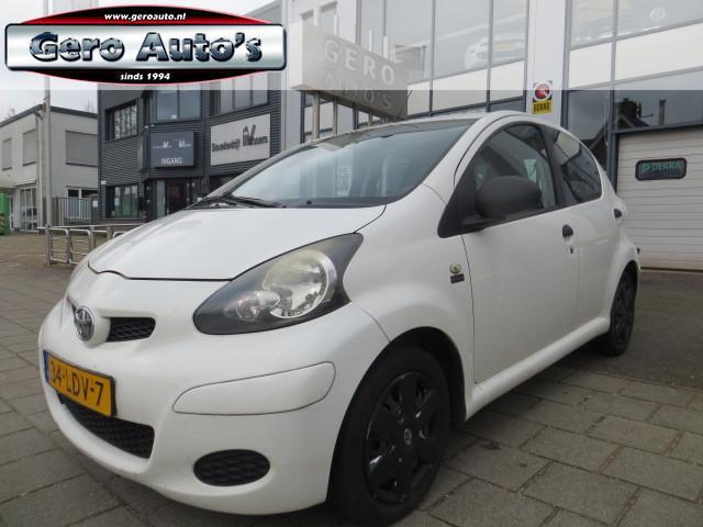 Toyota Aygo 1.0-12V Access 5 deurs airco nw apk (bj 2010), Auto's, Toyota, Bedrijf, Te koop, Aygo, ABS, Airbags, Airconditioning