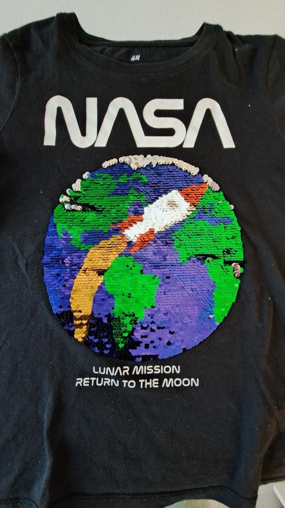 Prachtig jongens /meisjes tshirt maat 122, Ophalen, Zo goed als nieuw, Jongen, Shirt of Longsleeve