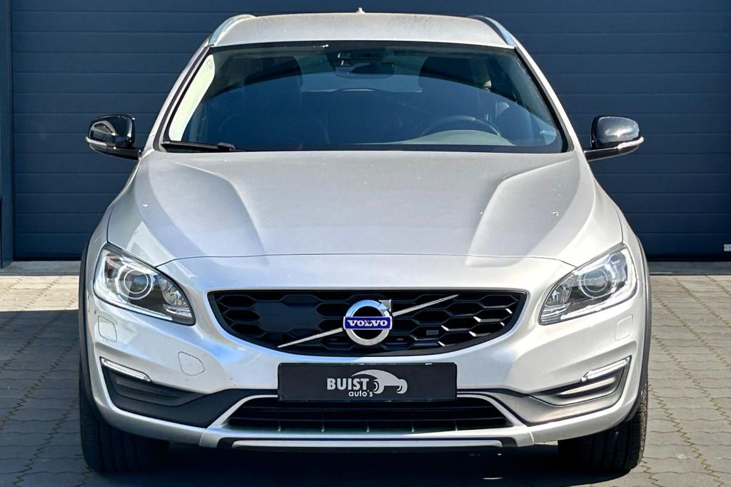 Volvo V60 Cross Country 2.0 T5 245pk Momentum XENON STANDKAC, 15 km/l, Gebruikt, 4 cilinders, Startonderbreker