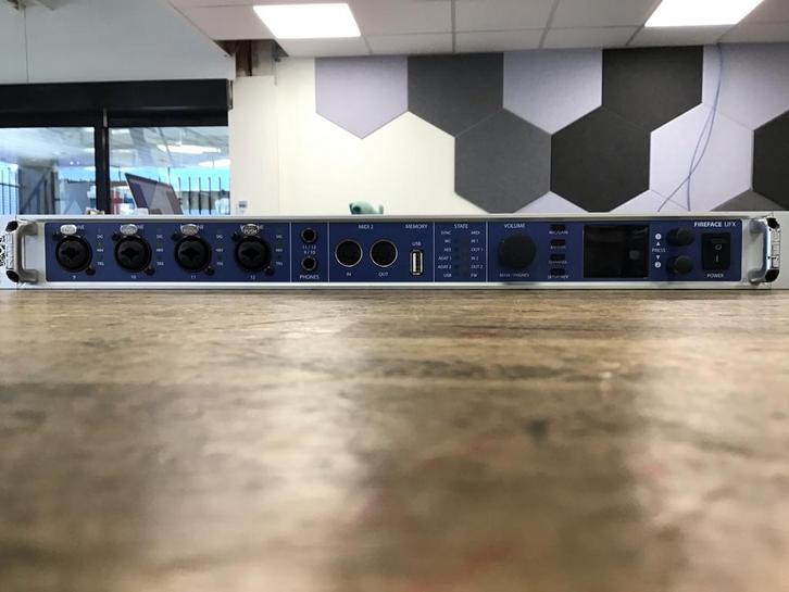 RME Fireface UFX Audio Interface - 60 kanalen USB/FireWire, Muziek en Instrumenten, Microfoons, Zo goed als nieuw, Studiomicrofoon